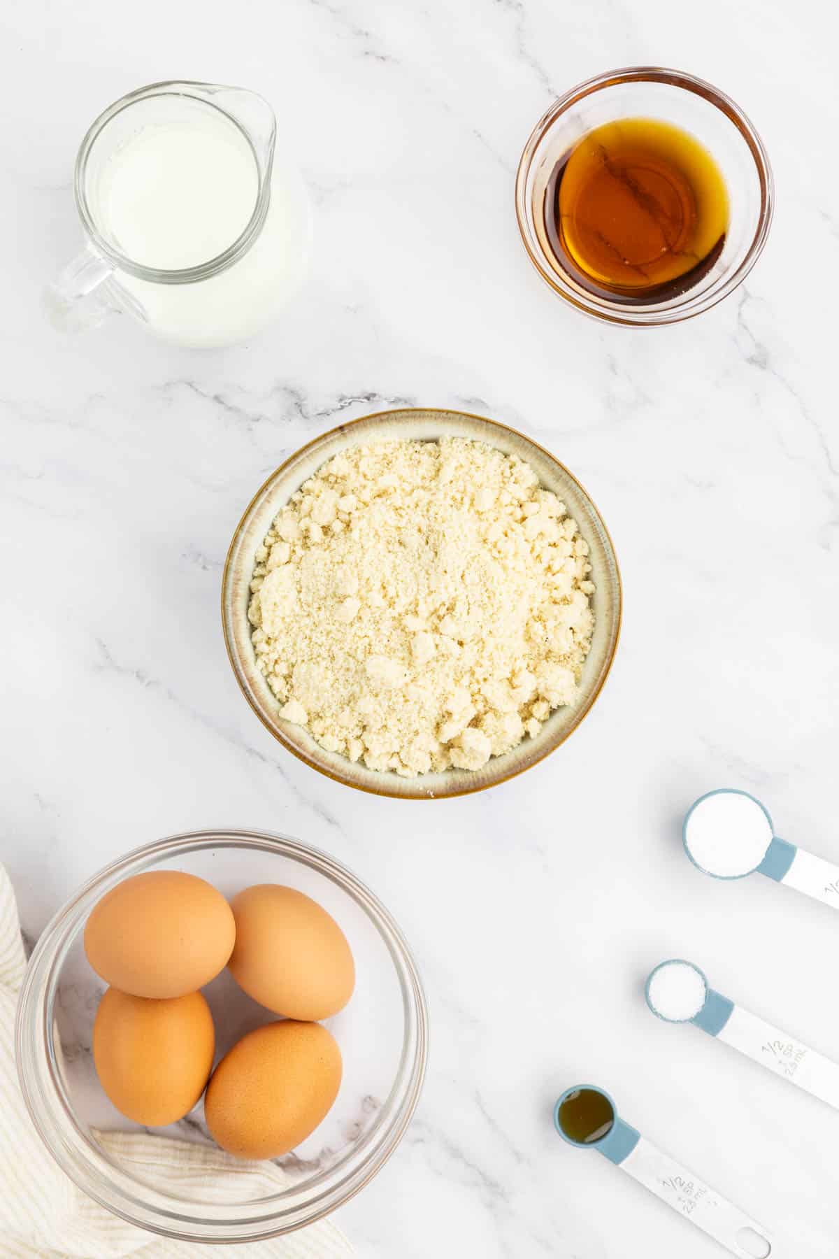 Ingredients for the protein pancakes in a bowl